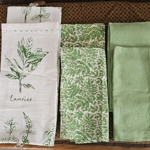Cost Plus World Market Green and White Linens Set NWT